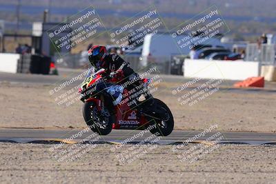 media/Dec-17-2023-CVMA (Sun) [[bf0c04832d]]/Race 2 Amateur Supersport Open/